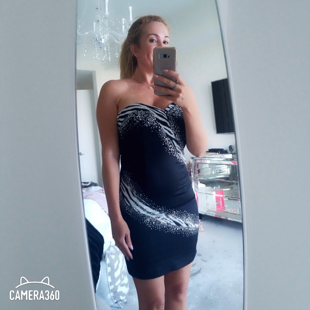 Limited time sale. Black strapless rhinestones dress 💜🖤💜🖤